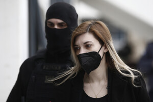 Ρούλα Πισπιρίγκου: «Σοβαρά κακοήθη ευρήματα στον λάρυγγα» – Τι αποκάλυψε η δικηγόρος της για τη θεραπεία